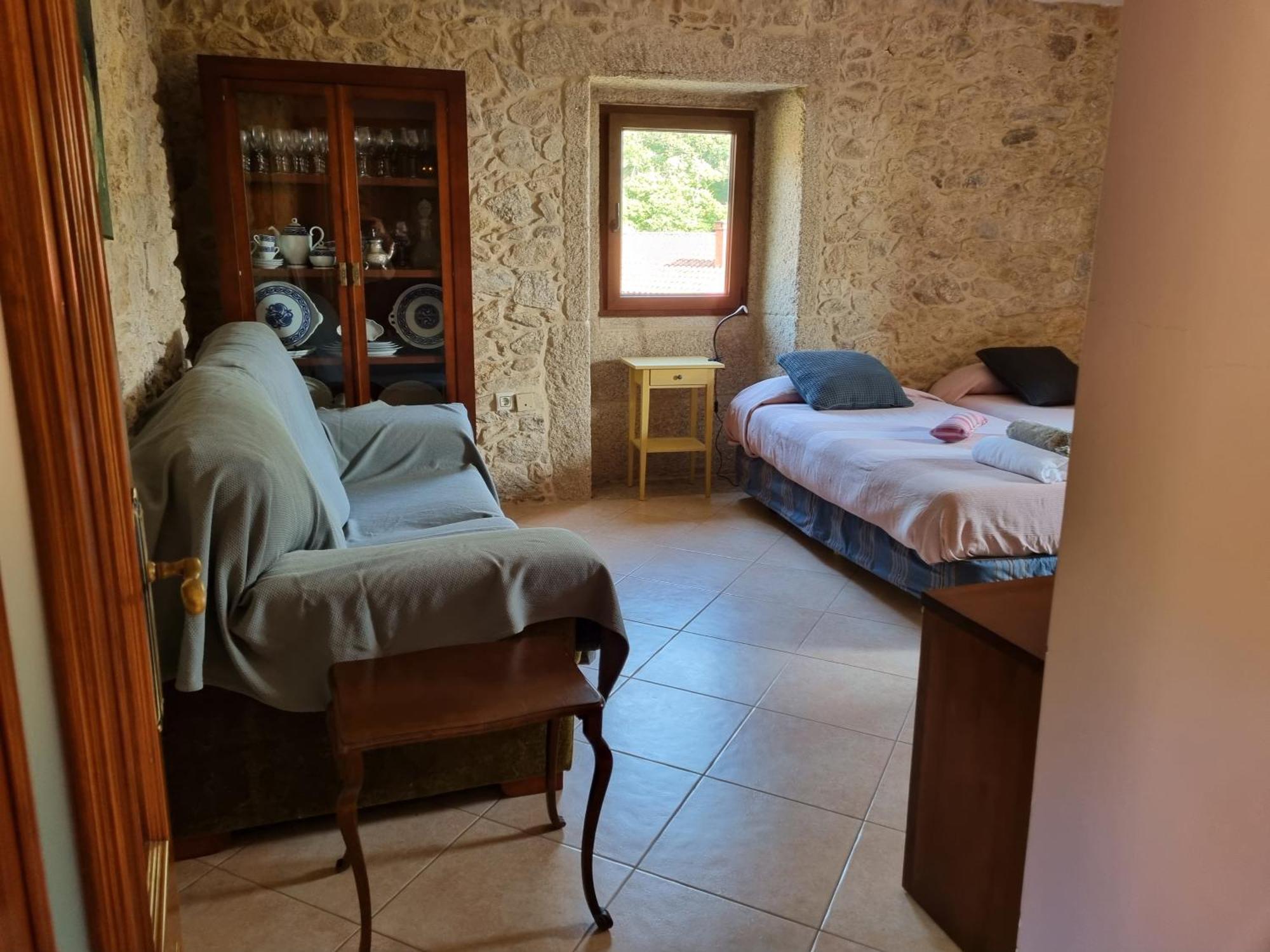 Alojamiento Casa Carlota Villadesuso Bilik gambar