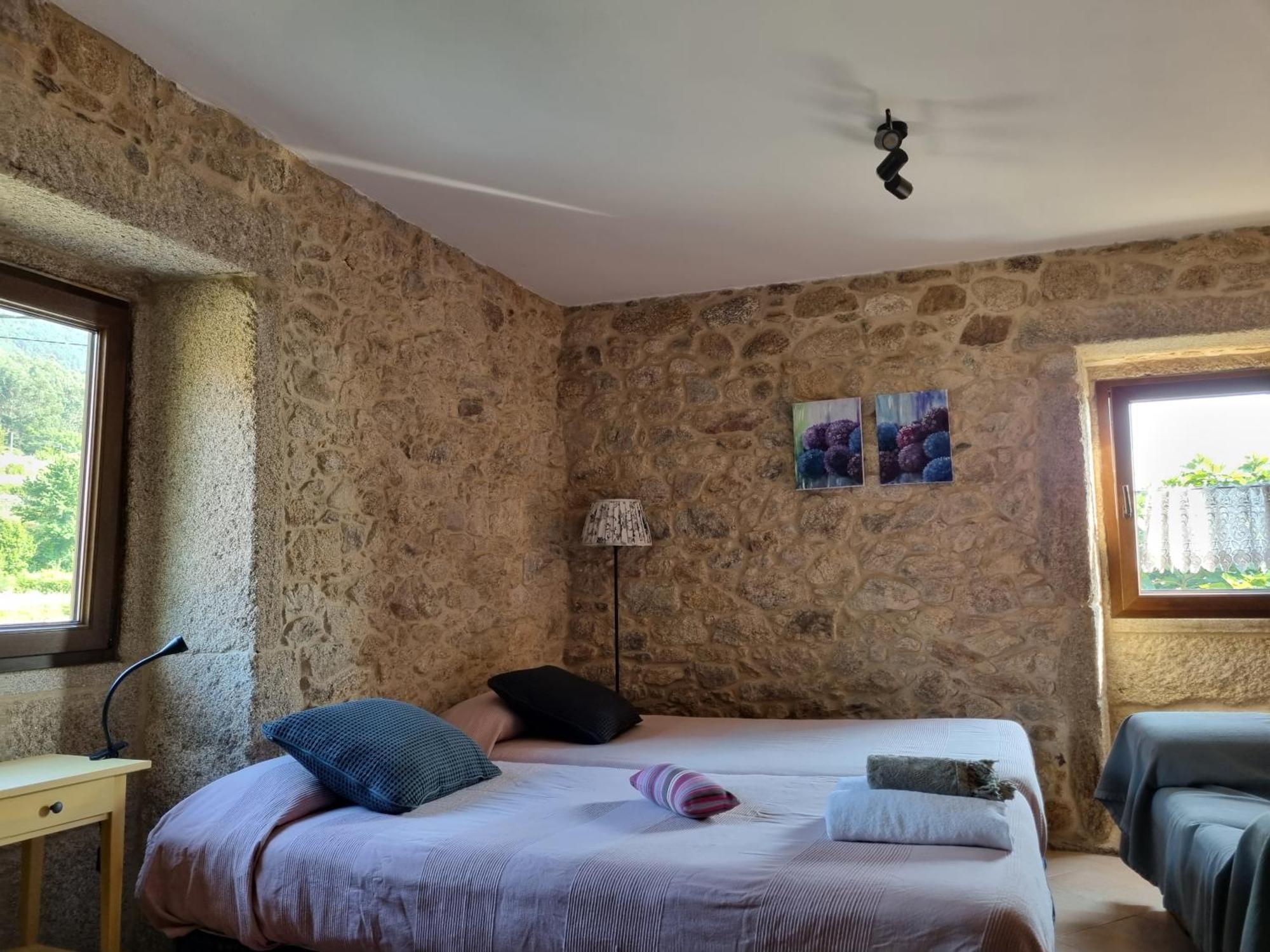 Alojamiento Casa Carlota Villadesuso Bilik gambar